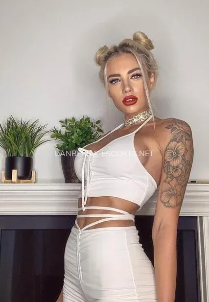 Canberra escorts Selena — 4