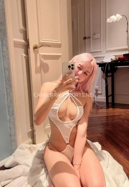 Canberra escorts Ellinor — 4