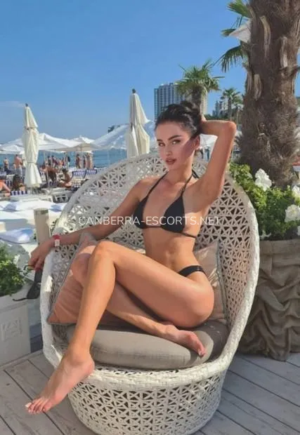 Canberra escorts Lillian — 2
