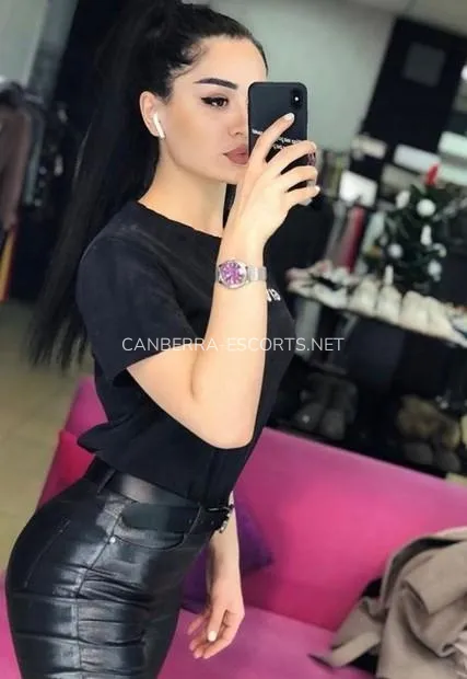 Canberra escorts Yvonne — 2