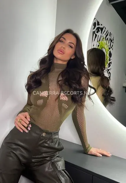 Canberra escorts Julia — 4