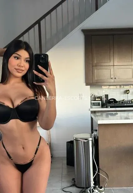Canberra escorts Zoey — 1