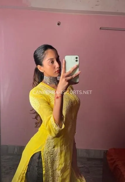 Canberra escorts Alexis