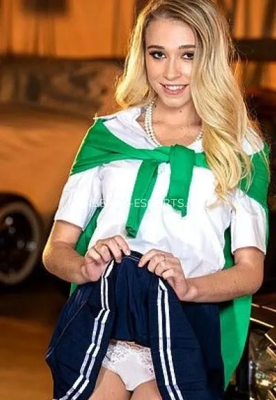 Canberra escorts Julia — 2