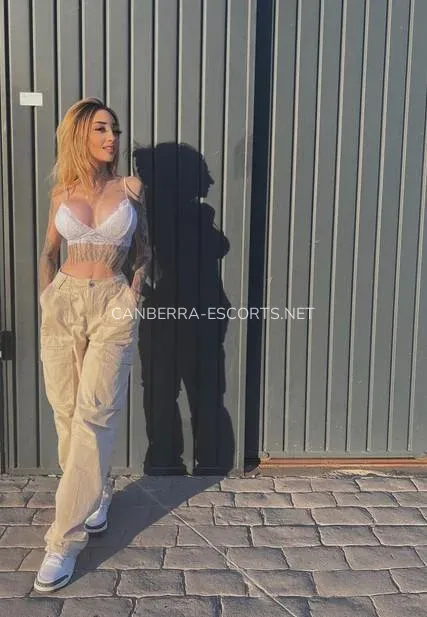 Canberra escorts Elin — 1