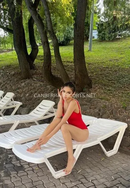 Canberra escorts Lindsay — 1