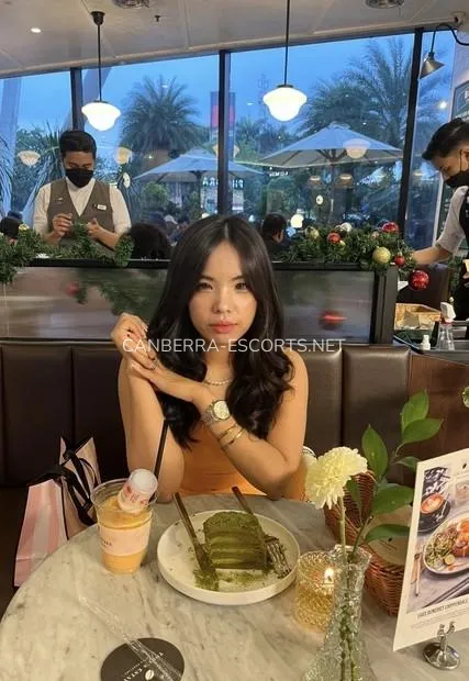 Canberra escorts aniyah