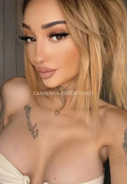 Canberra escorts elin