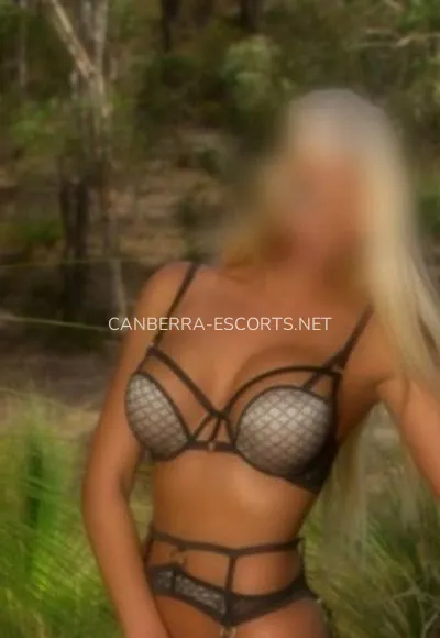 Canberra escorts Naomi — 2