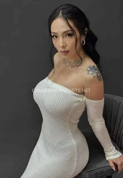 Canberra escorts Violante — 3