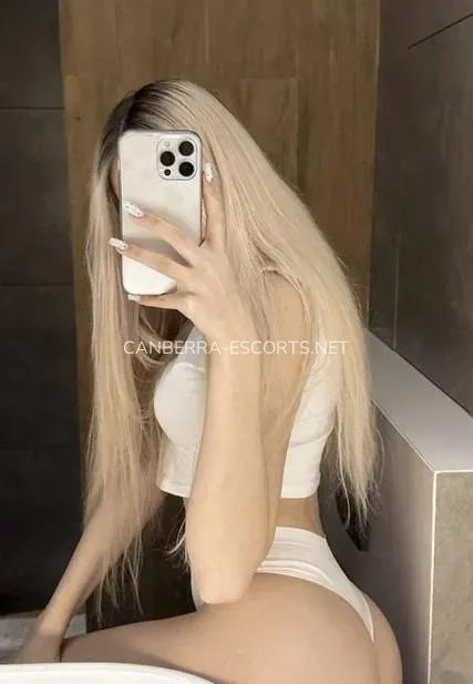 Canberra escorts Elin — 3