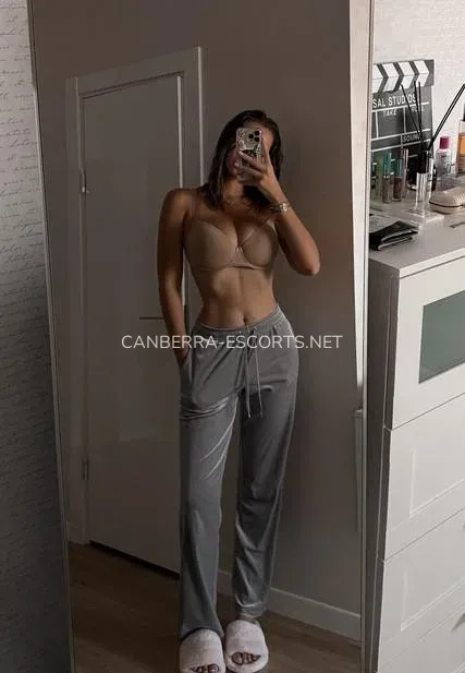 Canberra escorts Lilly — 3