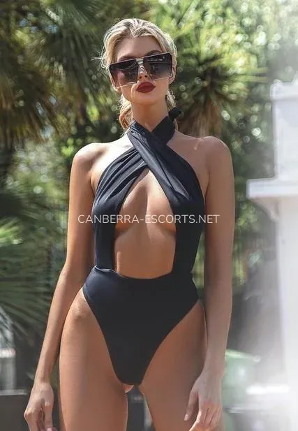 Canberra escorts Mia — 1