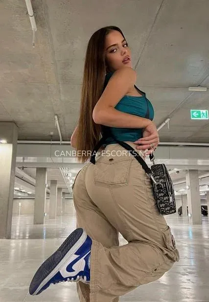 Canberra escorts Chloe — 4
