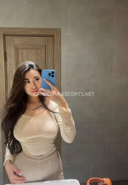 Canberra escorts Chloe — 4