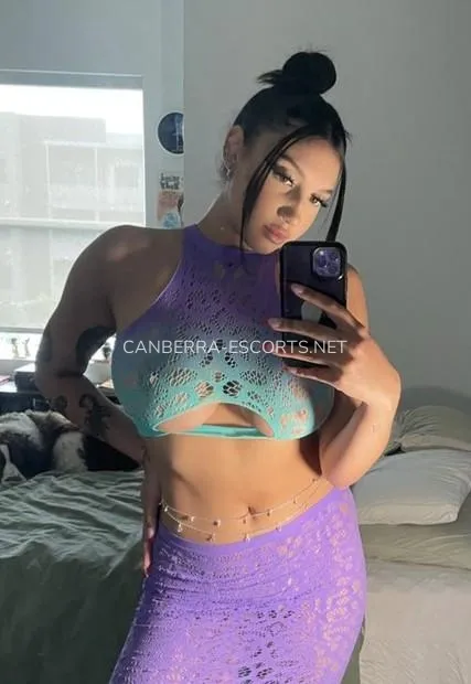 Canberra escorts Isabelle