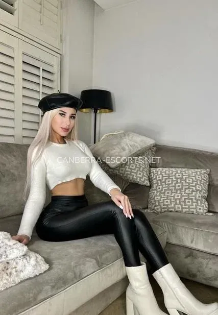 Canberra escorts Julia — 4