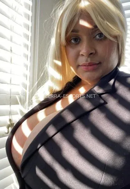 Canberra escorts Julianna — 5