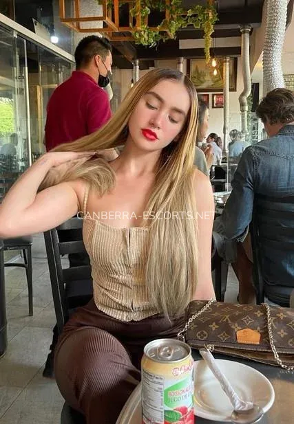 Canberra escorts Louise — 5