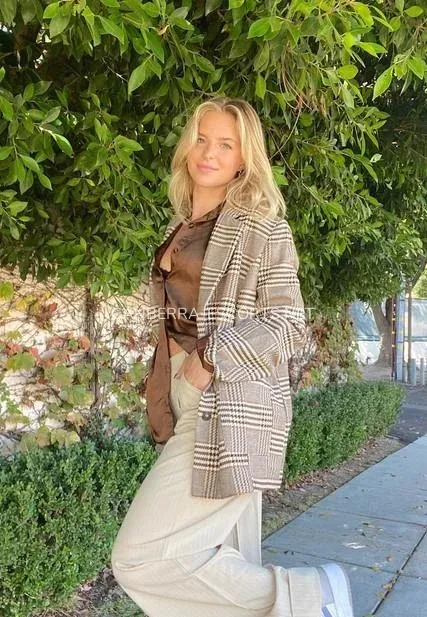 Canberra escorts Crystal — 5